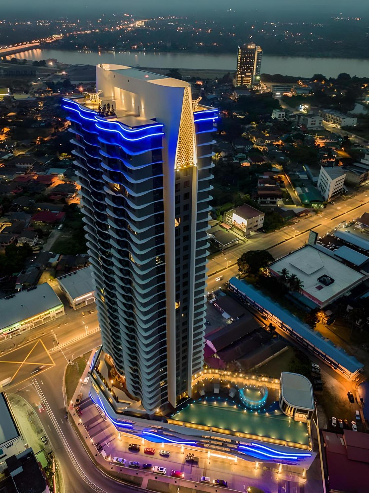 2Br Premium Suites Troika Kota Bharu By Aghome Exterior photo