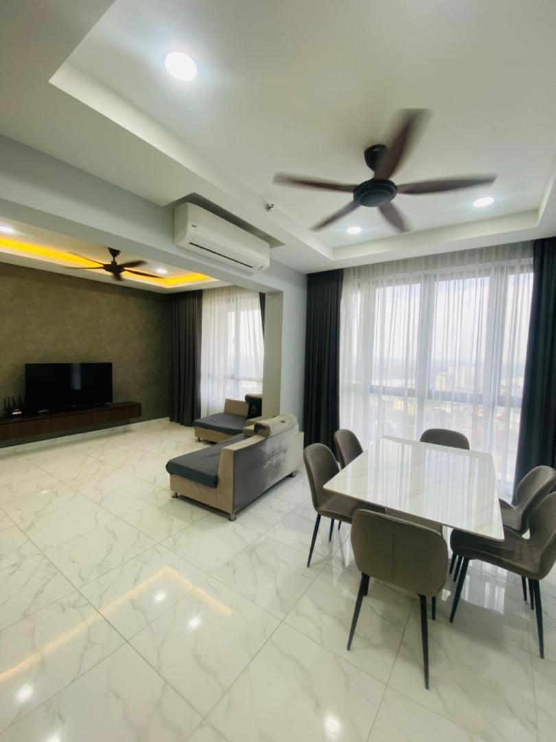 2Br Premium Suites Troika Kota Bharu By Aghome Exterior photo